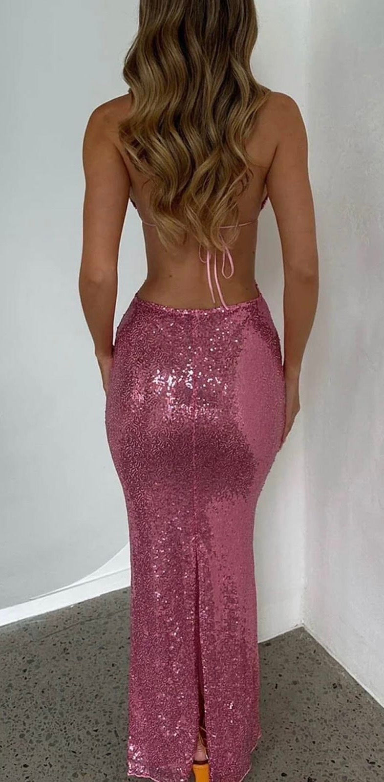 Vestito Daiana con paillettes scolatura con voilá schiena scoperta