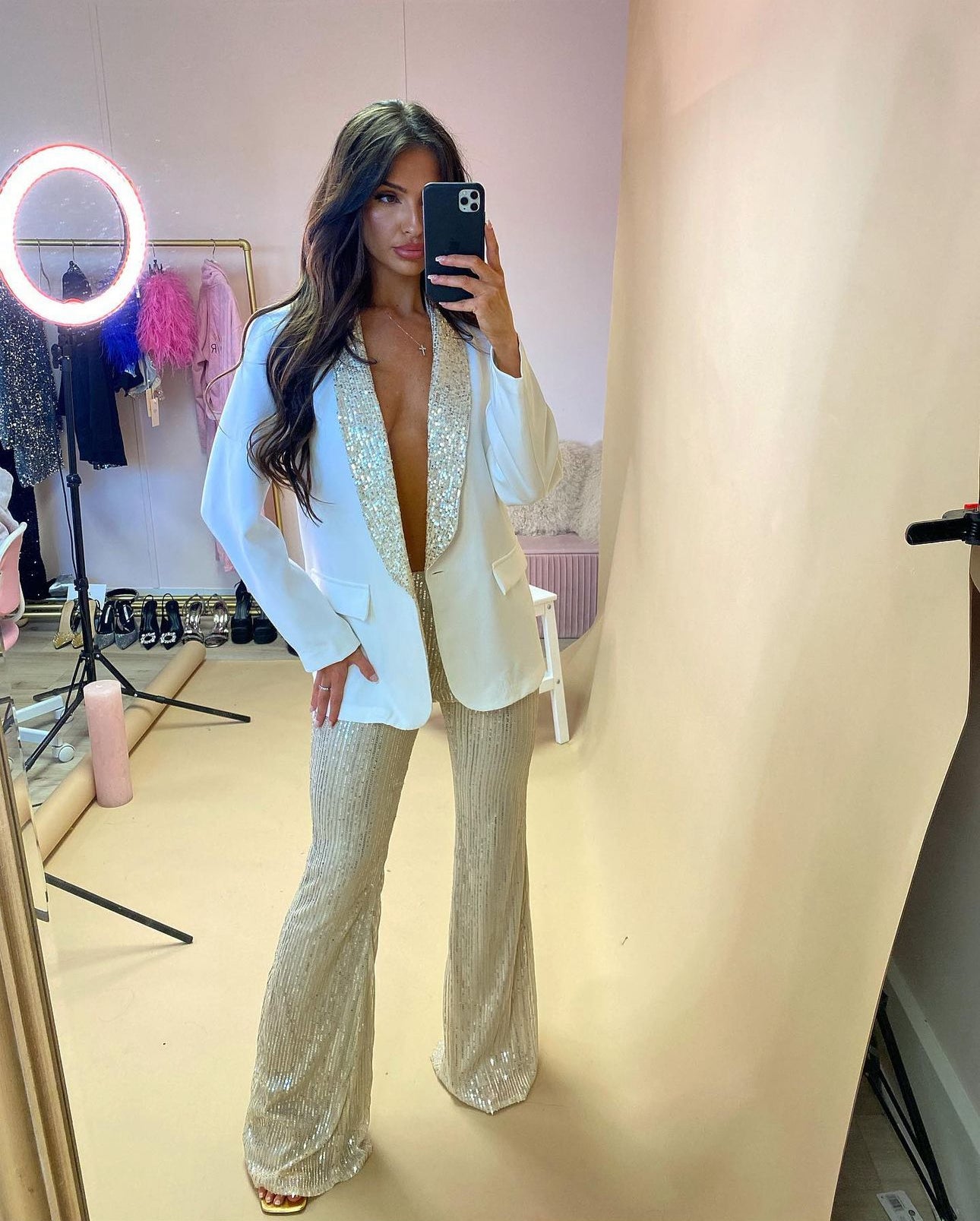 Tailleur GIADA con Giacca scialle in paillettes più pantaloni zampa in coordinato