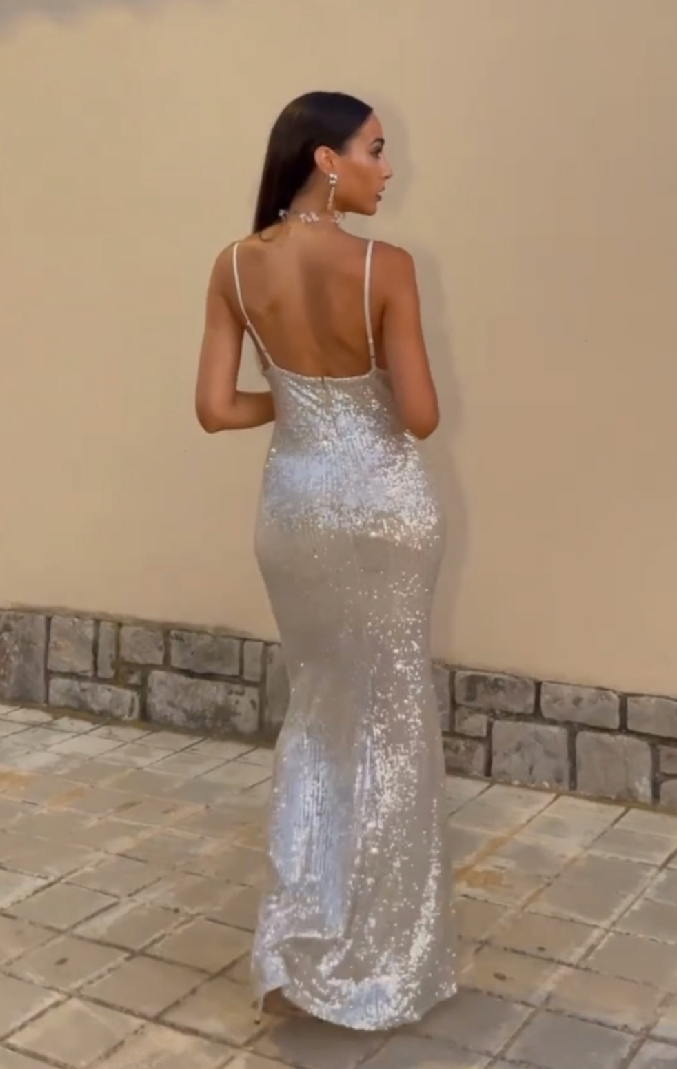 Vestito BIA lungo in paillettes con bretelle e spacco laterale