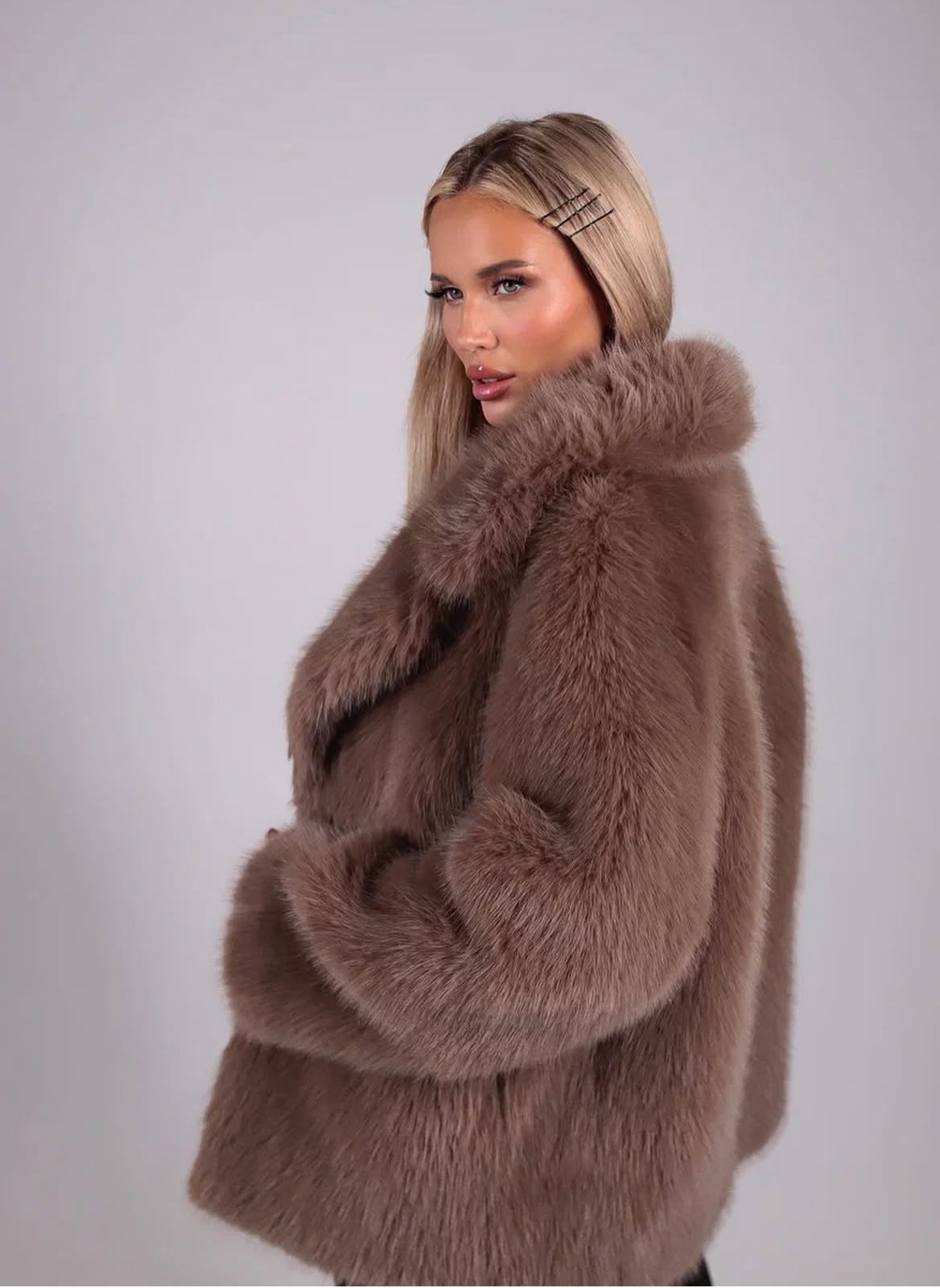 Pelliccia SIMONA in visone ecologico resistente all’acqua fodera interna in raso