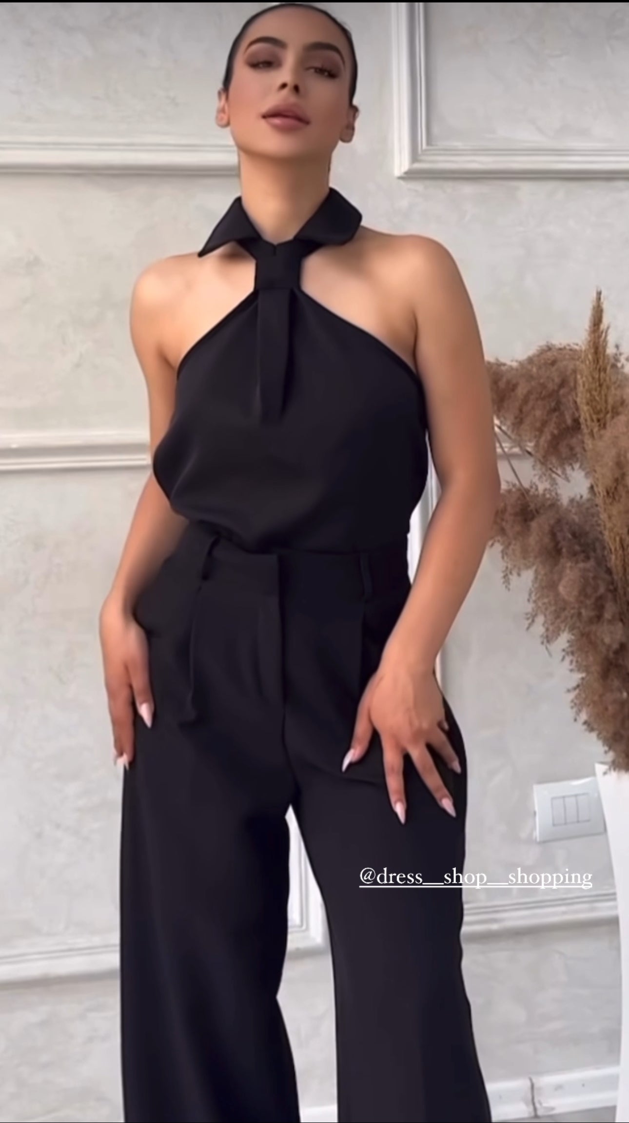 Jumpsuit colletto con nodo gravata