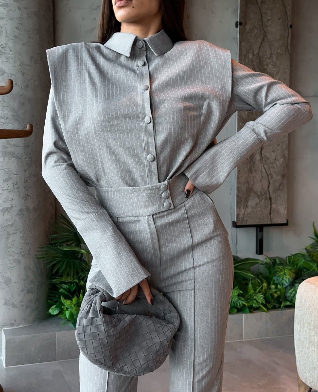 Coordinato GAIA con camicia e pantaloni in tessuto punto Roma