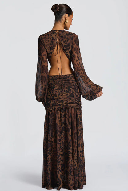 Abito JANE Seduzione ed eleganza si incontrano in questo abito lungo in stampa leopardata.