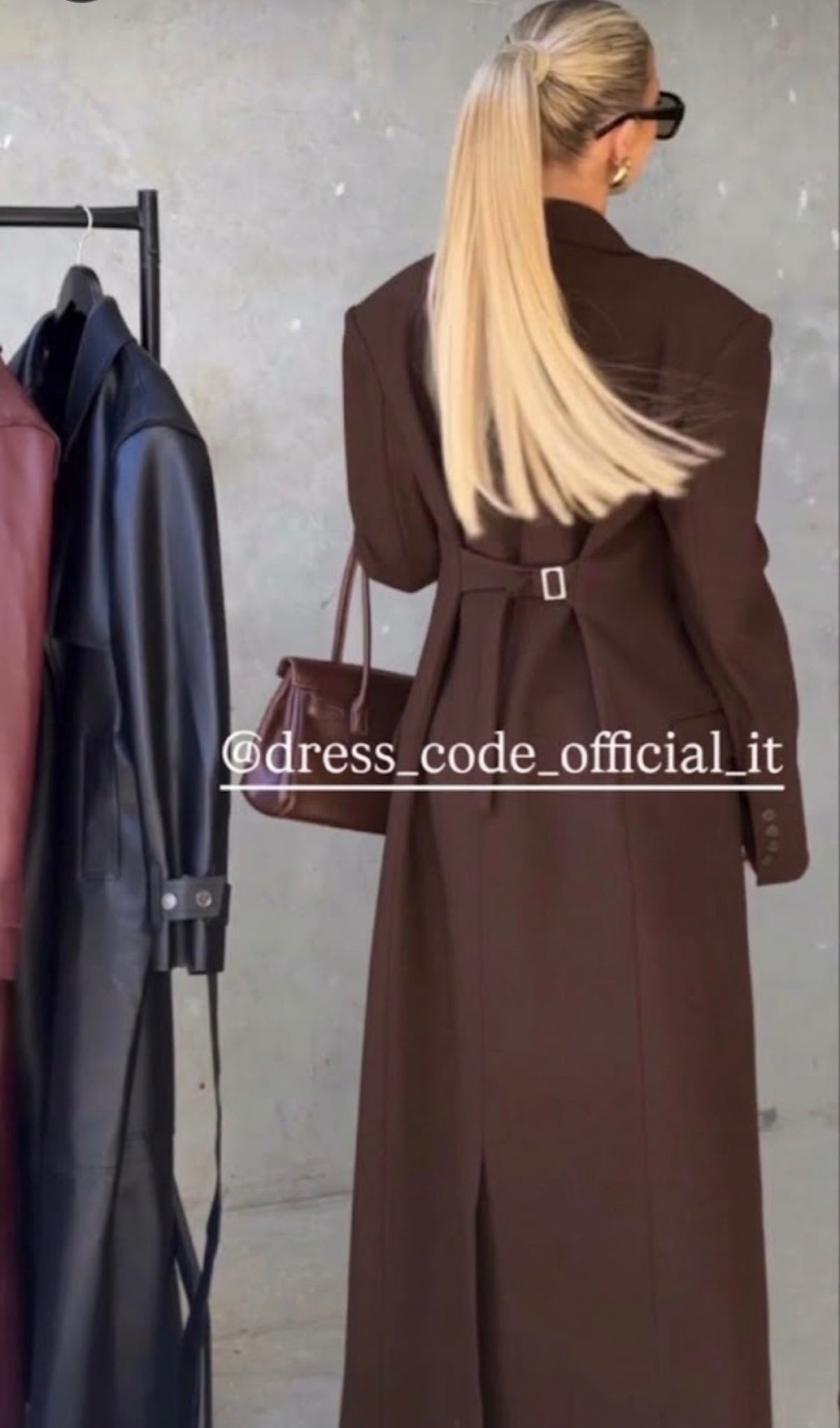 Outfit Anita Cappotto+Body+Pantalone in Eco-Pelle – Eleganza MetropoIitana