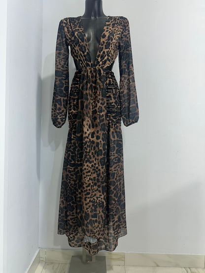 Abito JANE Seduzione ed eleganza si incontrano in questo abito lungo in stampa leopardata.