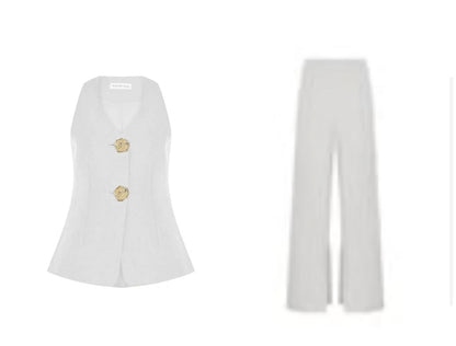 Tailleur OLIVIA smanicato con bottoni dorati imperiale