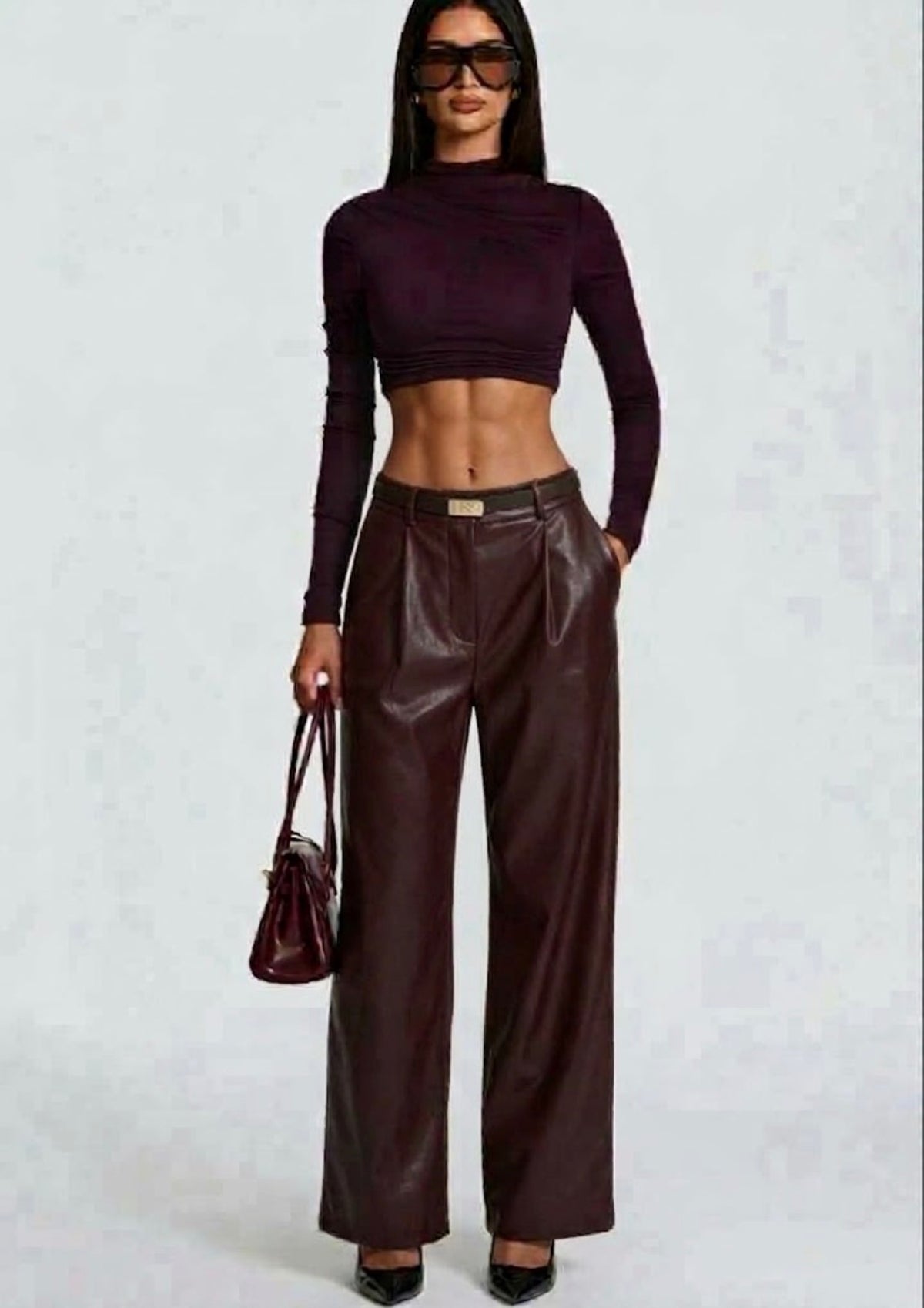 Outfit Anita Cappotto+Body+Pantalone in Eco-Pelle – Eleganza MetropoIitana