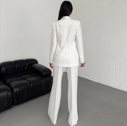 Tailleur Azzurra giacca colletto scialle in raso pantaloni palazzo vestibilita perfetta taglia dalla 38 alla 54 Made in Italy