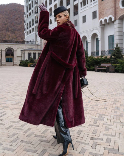 Pelliccia KAROL in visone morbido soffice con fodera in raso e cinta in coordinato