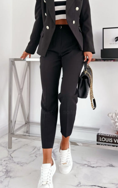 Tailleur Federica giacca con bottoni pantaloni sigaretta il più amato non fartelo scappare