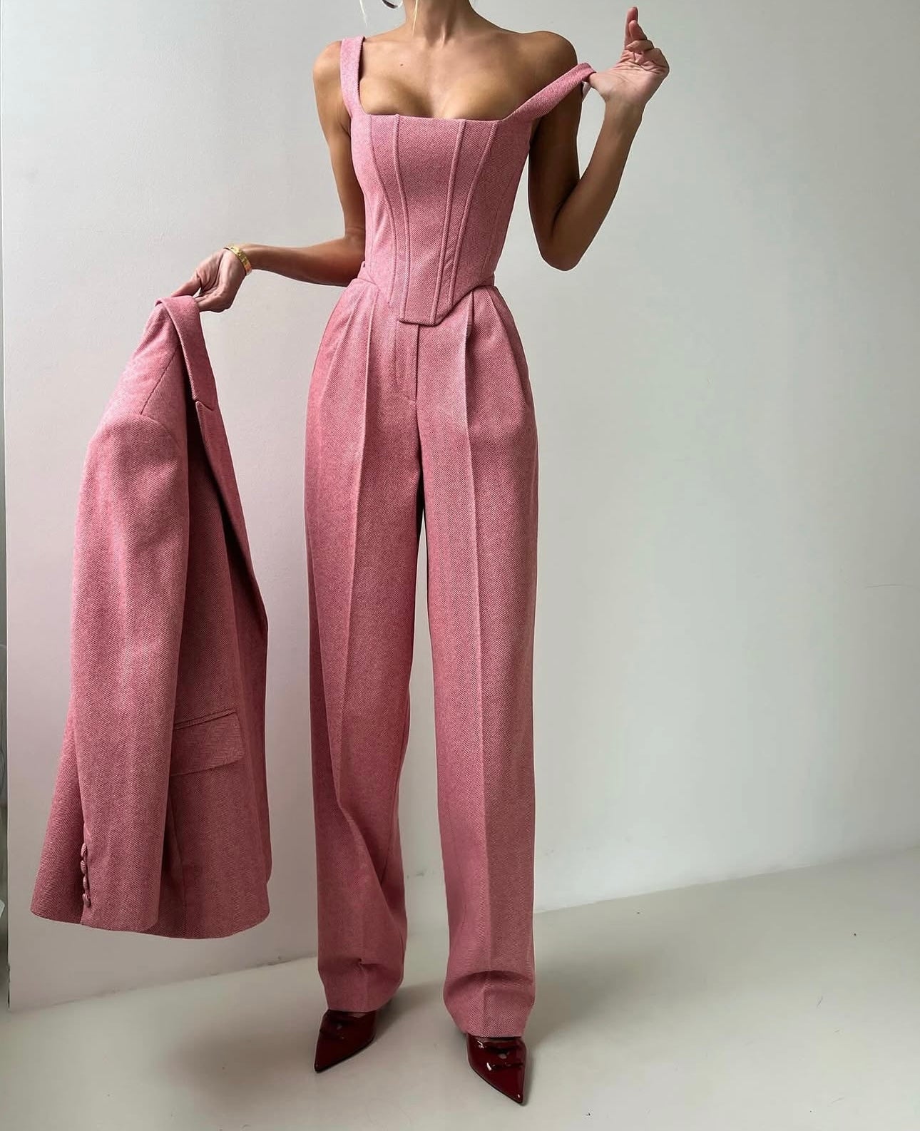 Tailleur NATASHA giacca corpetto pantaloni e cinta in coordinato in lana Made in Italy