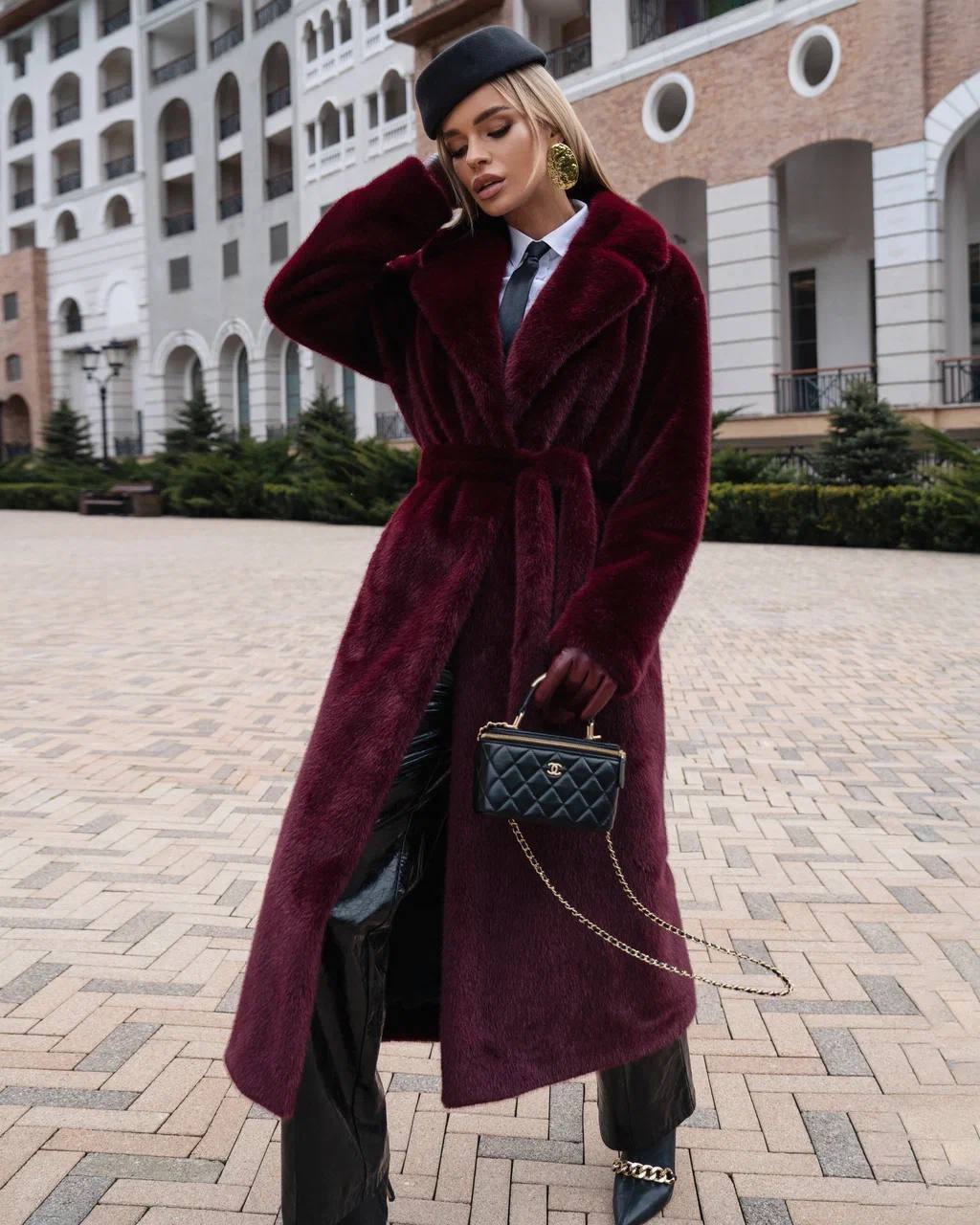 Pelliccia KAROL in visone morbido soffice con fodera in raso e cinta in coordinato