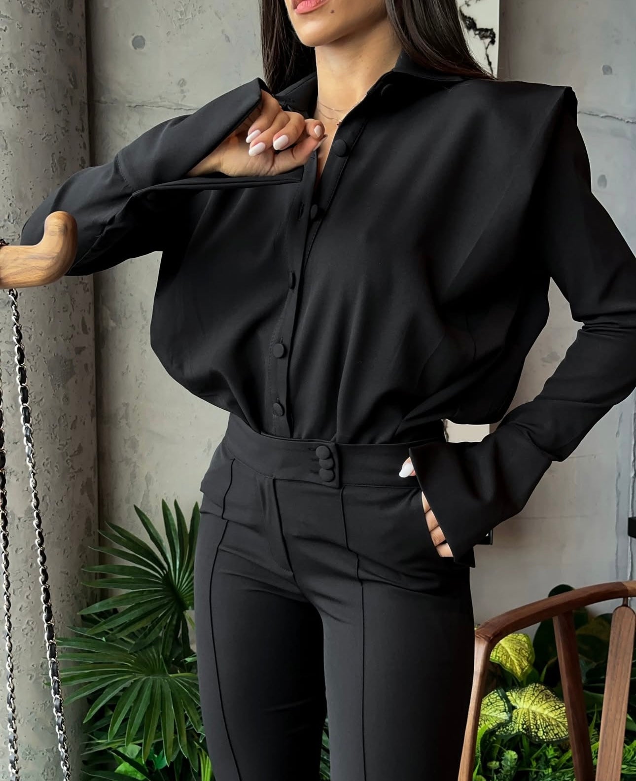 Coordinato GAIA con camicia e pantaloni in tessuto punto Roma