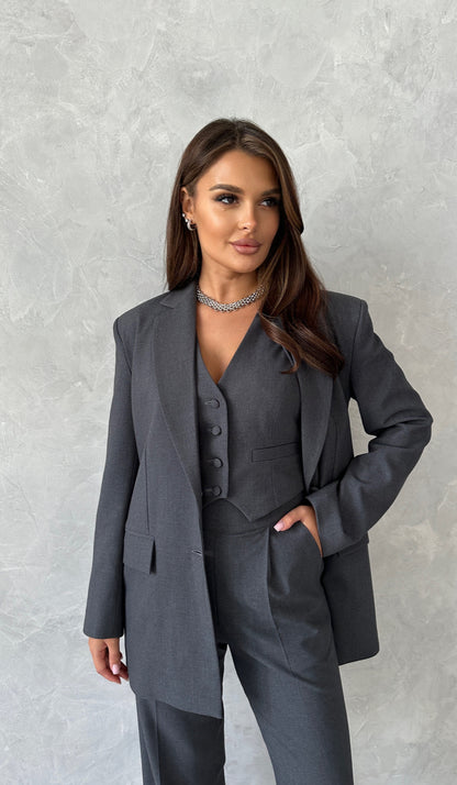 Tailleur MARCELLA Giacca gilet e pantalone a palazzo in coordinato tessuto leggermente elasticizzato ottima vestibilita Made in Italy 🇮🇹