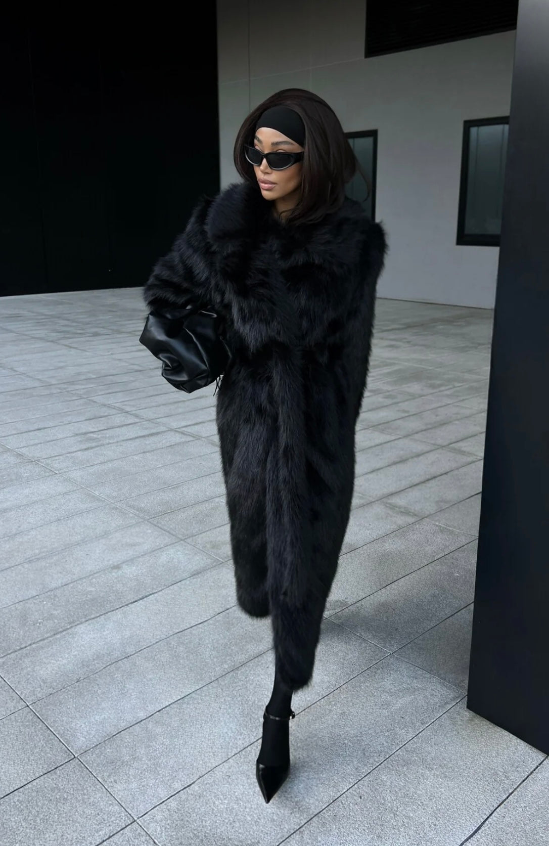 Pelliccia GIORGIA Avvolgente, sofisticato e ultra-morbido: questo cappotto lungo in ecopelliccia  porta il lusso in ogni look