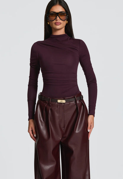 Outfit Anita Cappotto+Body+Pantalone in Eco-Pelle – Eleganza MetropoIitana
