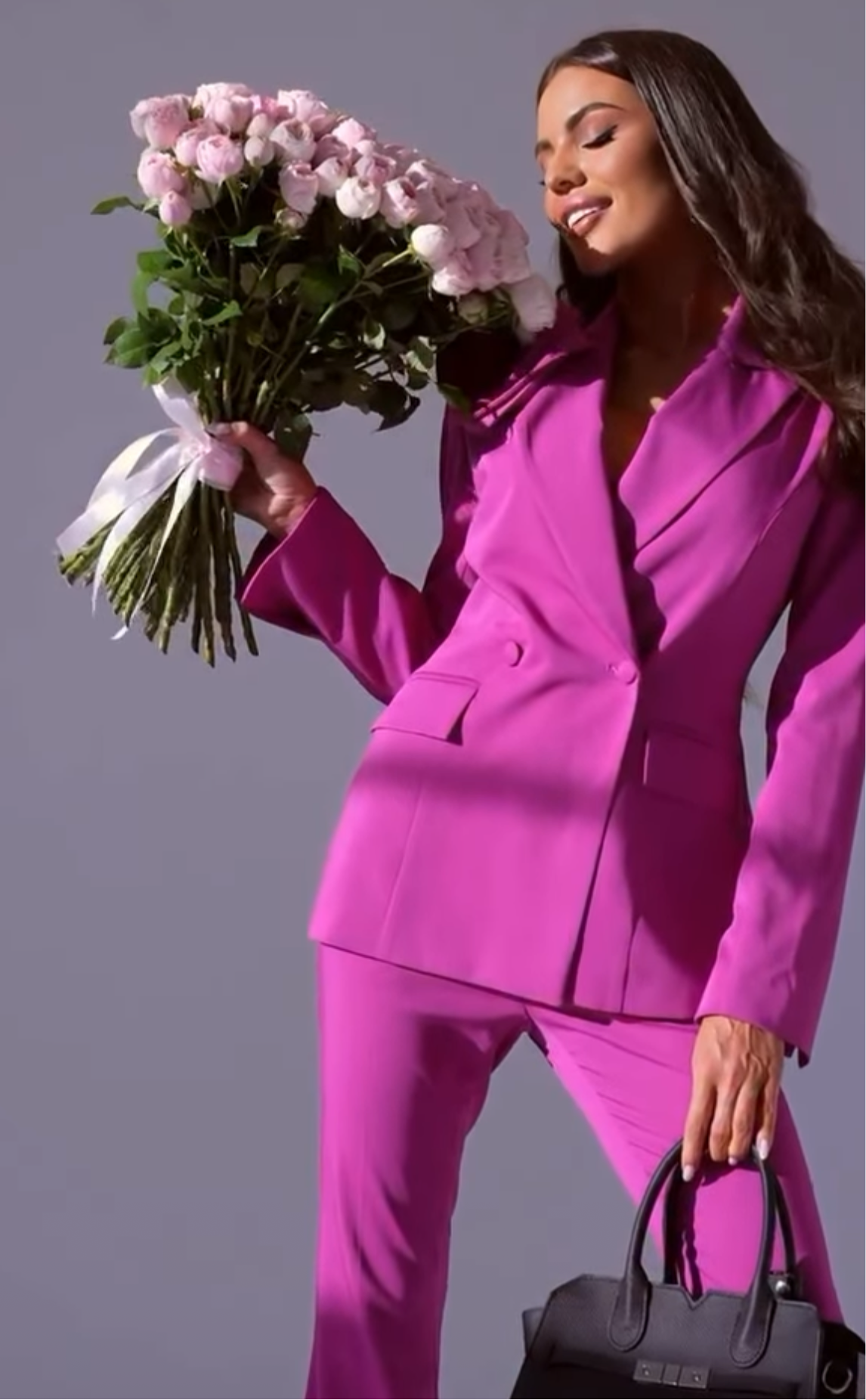 Tailleur KATIA Giacca doppio petto  con spilla estraibile pantalone Zampa tessuto leggermente elasticizzato ottima vestibilita Made in Italy 🇮🇹