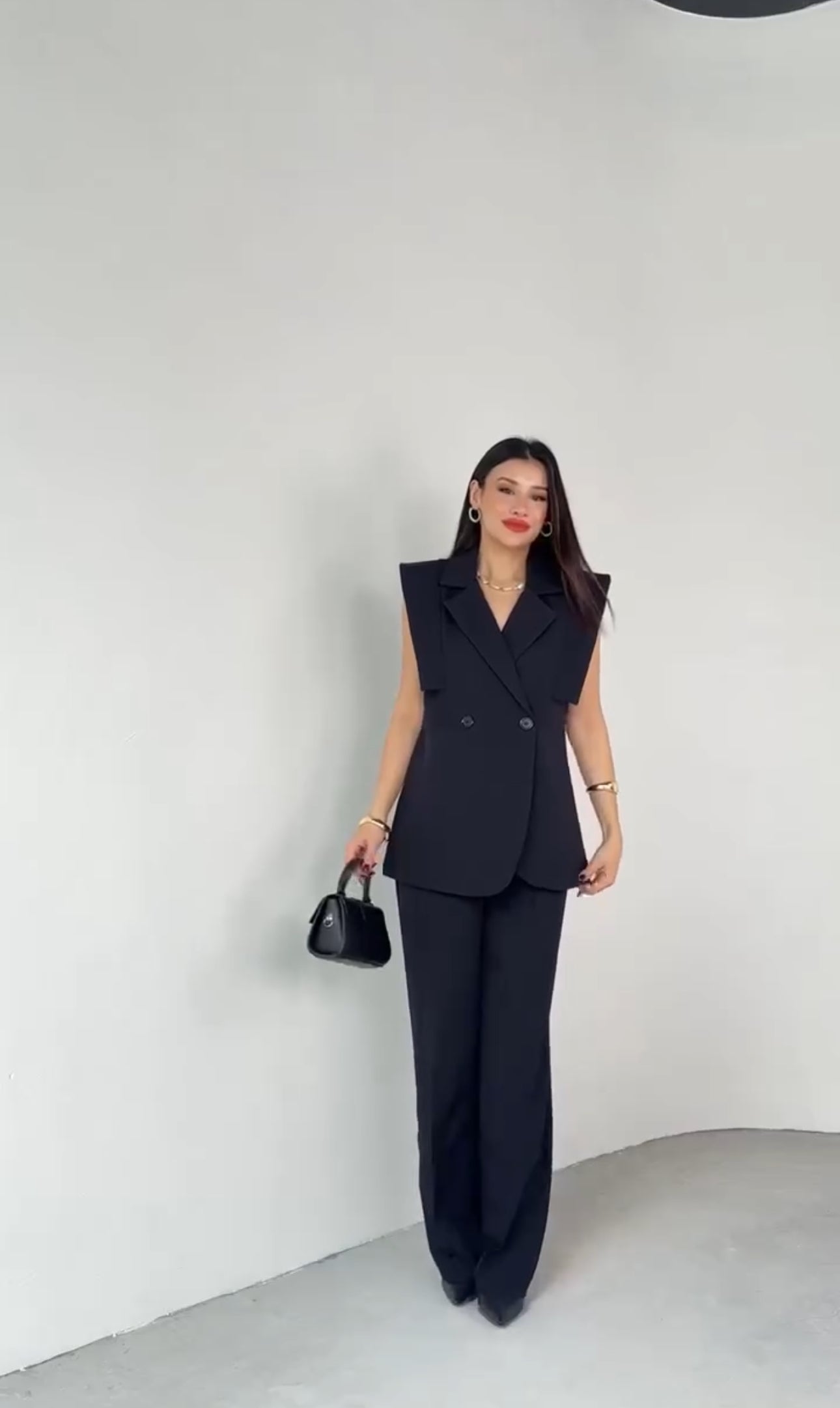 In Promozione Tailleur DENISE In cinque colori pastello e neutri perfetti per ogni occasione