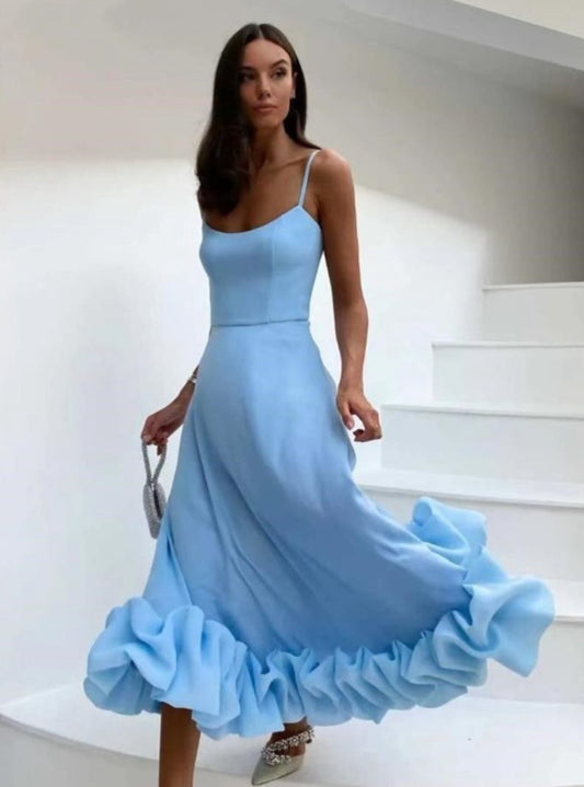 Abito Federica modello a Campana e con un voila ampio alla fine taglie dalla 38 alla 54 Made in Italy 🇮🇹