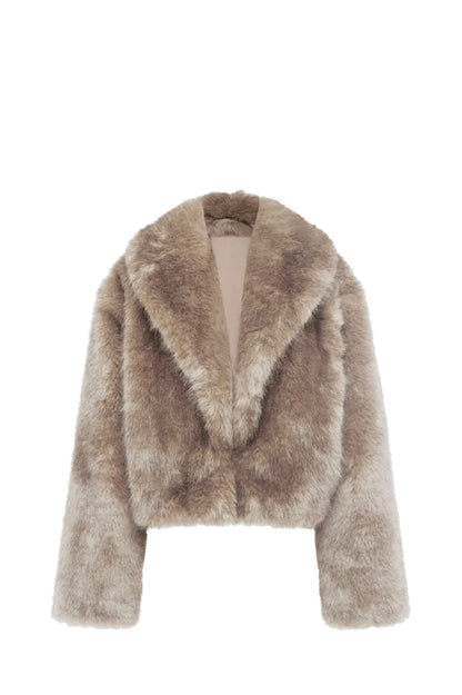 Crop Eco-Fur Jacket – Luxe Edition "Essenziale per la stagione fredda: caldo, leggero e irresistibilmente glam."