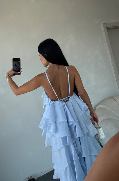 Abito CECILIA Elegante e scenografico, questo abito è realizzato in un leggero tessuto plissé effetto stropicciato.