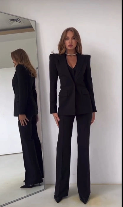 Tailleur Naomi blazer più gilet schiena scoperta pantaloni palazzo in coordinato