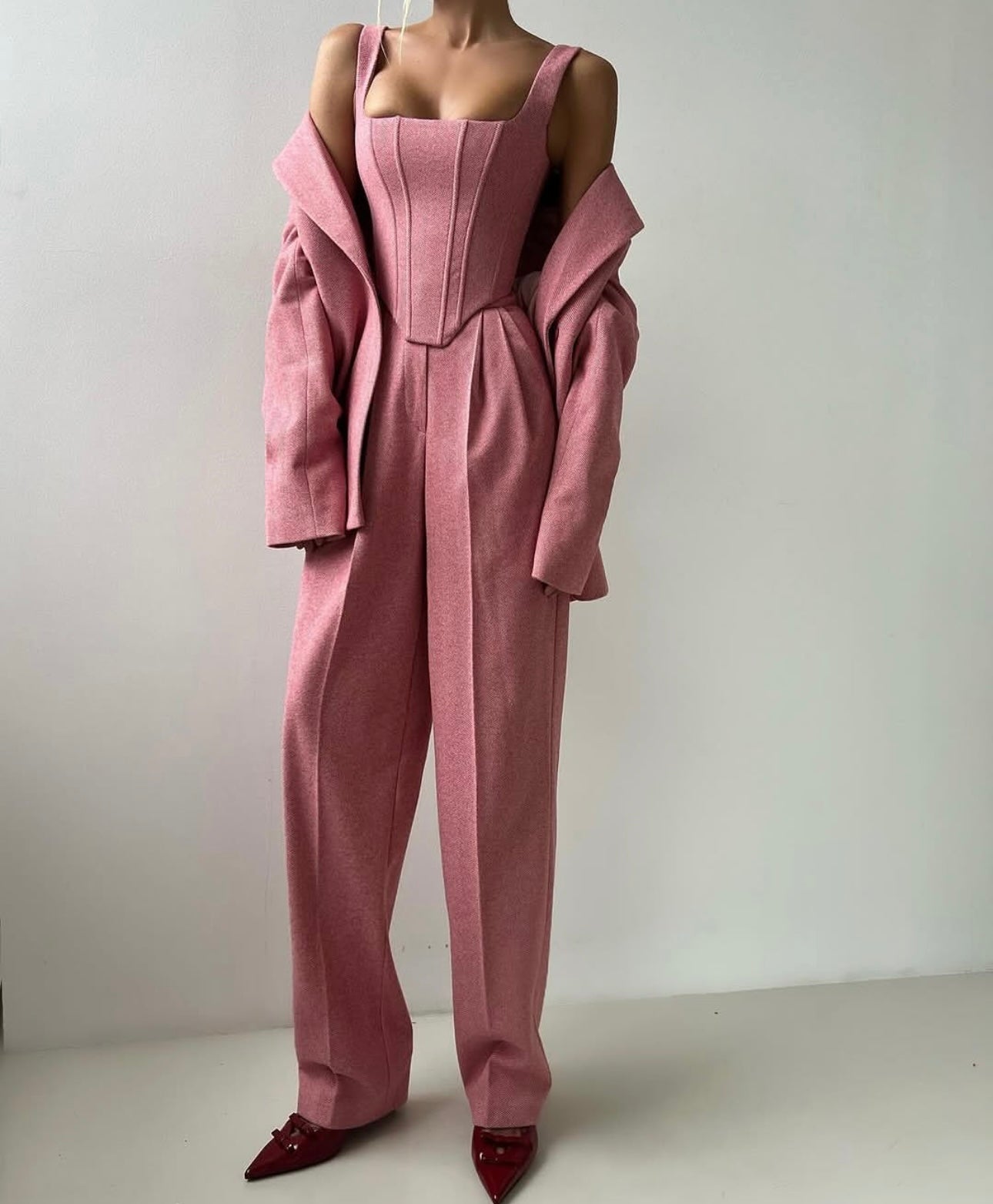 Tailleur NATASHA giacca corpetto pantaloni e cinta in coordinato in lana Made in Italy