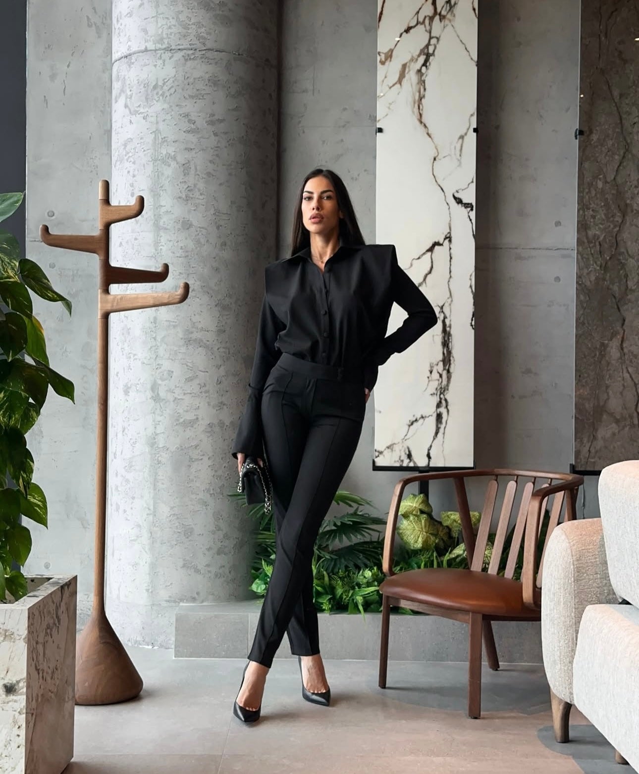 Coordinato GAIA con camicia e pantaloni in tessuto punto Roma