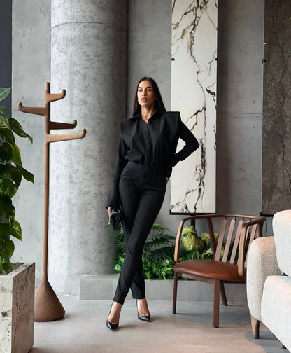 Coordinato GAIA con camicia e pantaloni in tessuto punto Roma