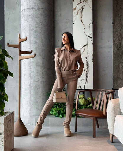 Coordinato GAIA con camicia e pantaloni in tessuto punto Roma