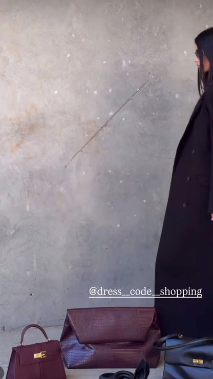 Outfit Anita Cappotto+Body+Pantalone in Eco-Pelle – Eleganza MetropoIitana